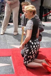 SCARLETT JOHANSSON