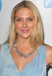 STEPHANIE PRATT