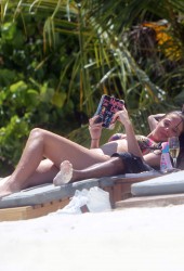 TULISA CONTOSTAVLOS