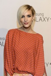 ASHLEE SIMPSON