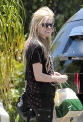 AVRIL LAVIGNE
