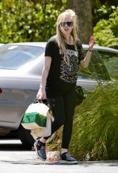 AVRIL LAVIGNE
