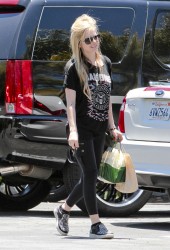 AVRIL LAVIGNE