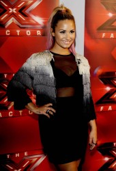 DEMI LOVATO
