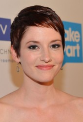 CHYLER LEIGH