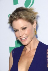 JULIE BOWEN