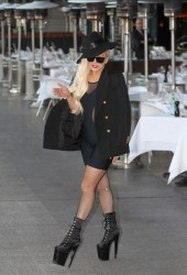LADY GAGA
