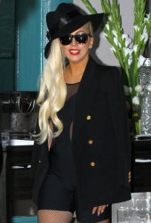 LADY GAGA