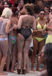 LAUREN GOODGER