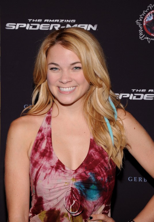 LENAY DUNN