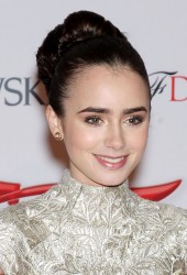 LILY COLLINS
