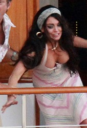 LINDSAY LOHAN