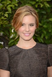 MAGGIE GRACE