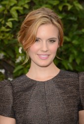 MAGGIE GRACE