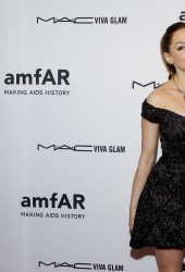 ROSE McGOWAN