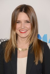 SOPHIA BUSH