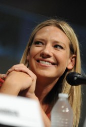 ANNA TORV