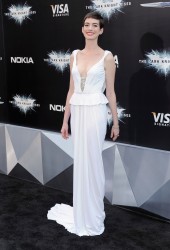 ANNE HATHAWAY