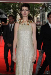 ANNE HATHAWAY