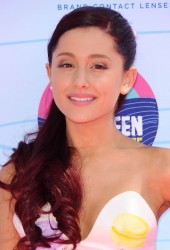 ARIANA GRANDE