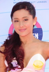 ARIANA GRANDE