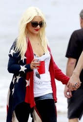CHRISTINA AGUILERA