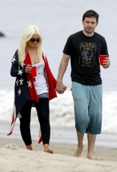CHRISTINA AGUILERA