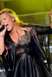 DEMI LOVATO
