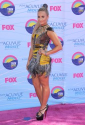 DEMI LOVATO