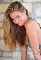 DENISE RICHARDS