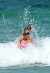 HAILEY BALDWIN