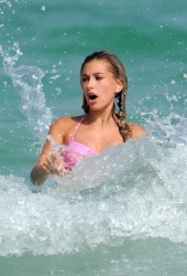 HAILEY BALDWIN