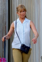JENNIFER ANISTON