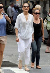 JENNIFER LOPEZ