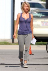 JULIANNE HOUGH