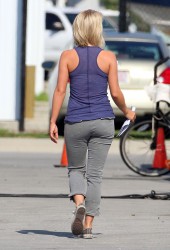 JULIANNE HOUGH