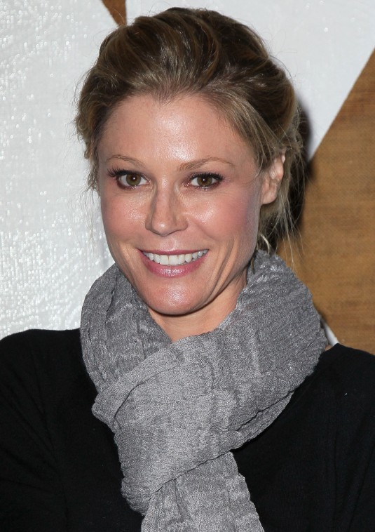 JULIE BOWEN