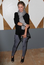 JULIE BOWEN