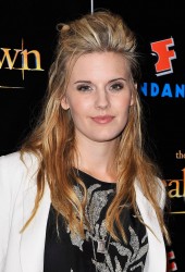 MAGGIE GRACE