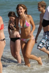 MARIA MENOUNOS