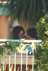 MILA KUNIS and Ashton Kutcher
