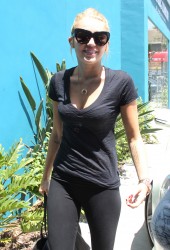 MILEY CYRUS