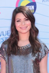 MIRANDA COSGROVE