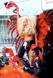 NICKI MINAJ
