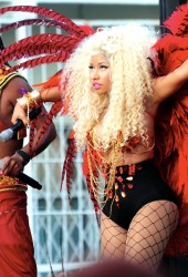 NICKI MINAJ