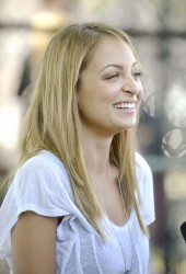 NICOLE RICHIE