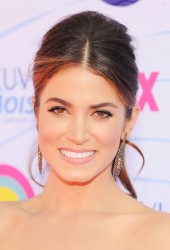 NIKKI REED