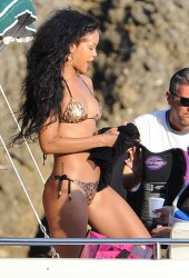 RIHANNA