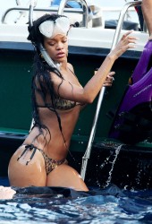 RIHANNA