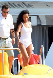 RIHANNA
